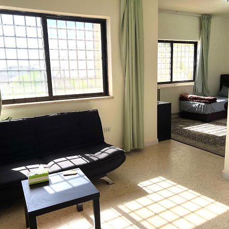 Apartament Al Qatal Building Al Qastal Zewnętrze zdjęcie