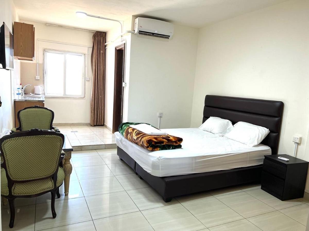Apartament Al Qatal Building Al Qastal Zewnętrze zdjęcie