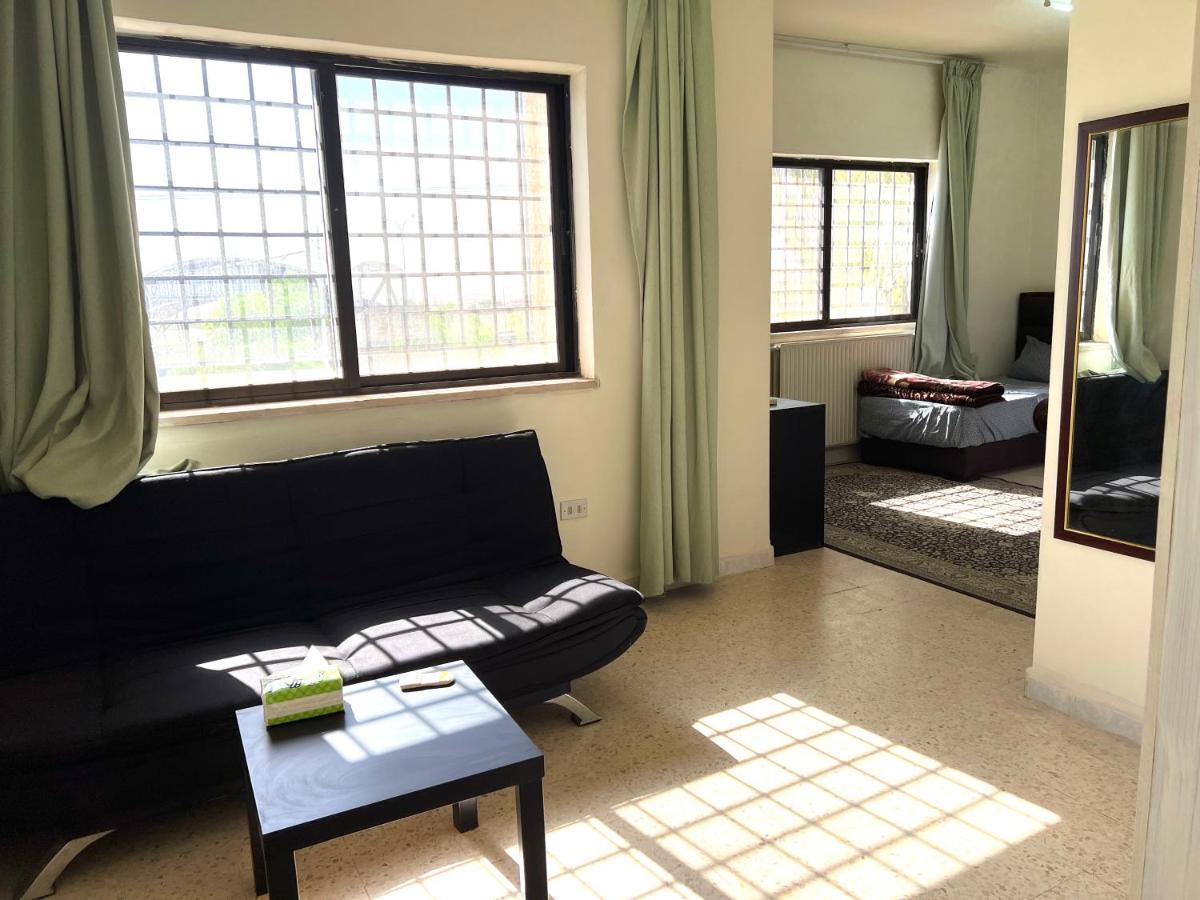 Apartament Al Qatal Building Al Qastal Zewnętrze zdjęcie